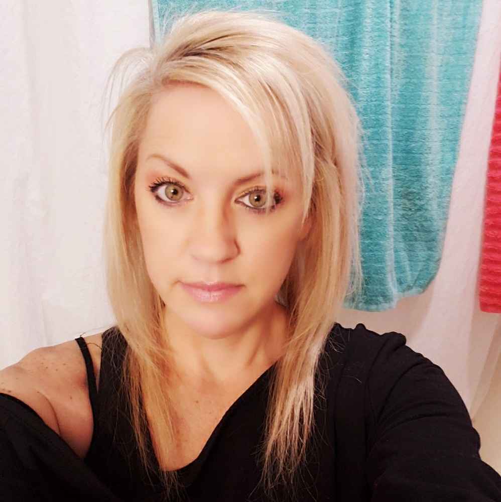 Meet your Posher, Jennifer